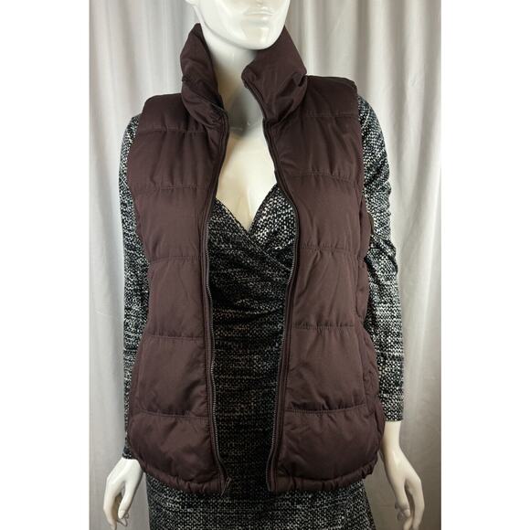 Old Navy Canvas Puffer Vest, Burgundy M gorpcore mountain 64-04 NWT - Picture 1 of 14